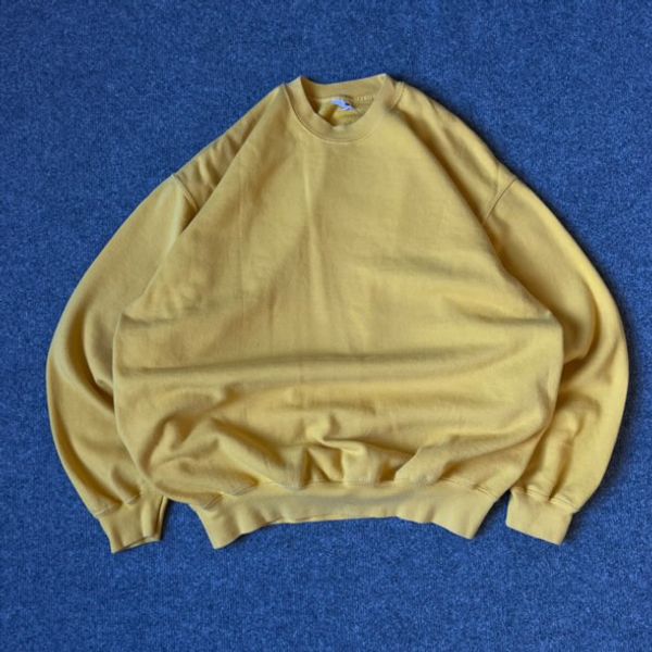 Yellow Fruit of the loom sweatshirt 